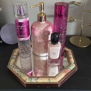 Vintage Wooden Wall Mirror with Floral Pattern